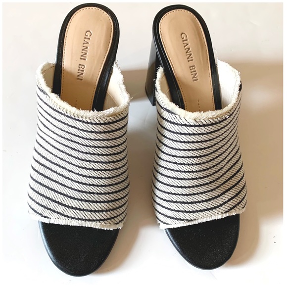 White&Black Slip On Shoes - Picture 2 of 8